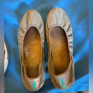 Taupe Tieks